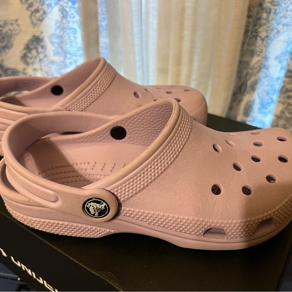 Crocs